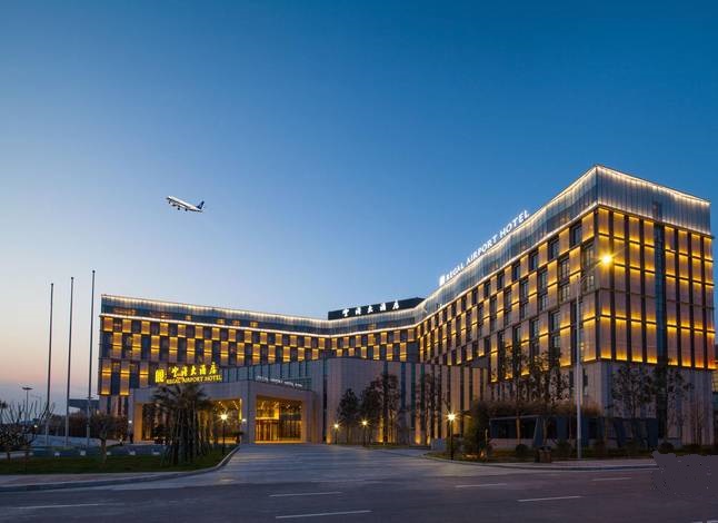 咸陽機(jī)場T3空港大酒店特級防火卷簾應(yīng)用